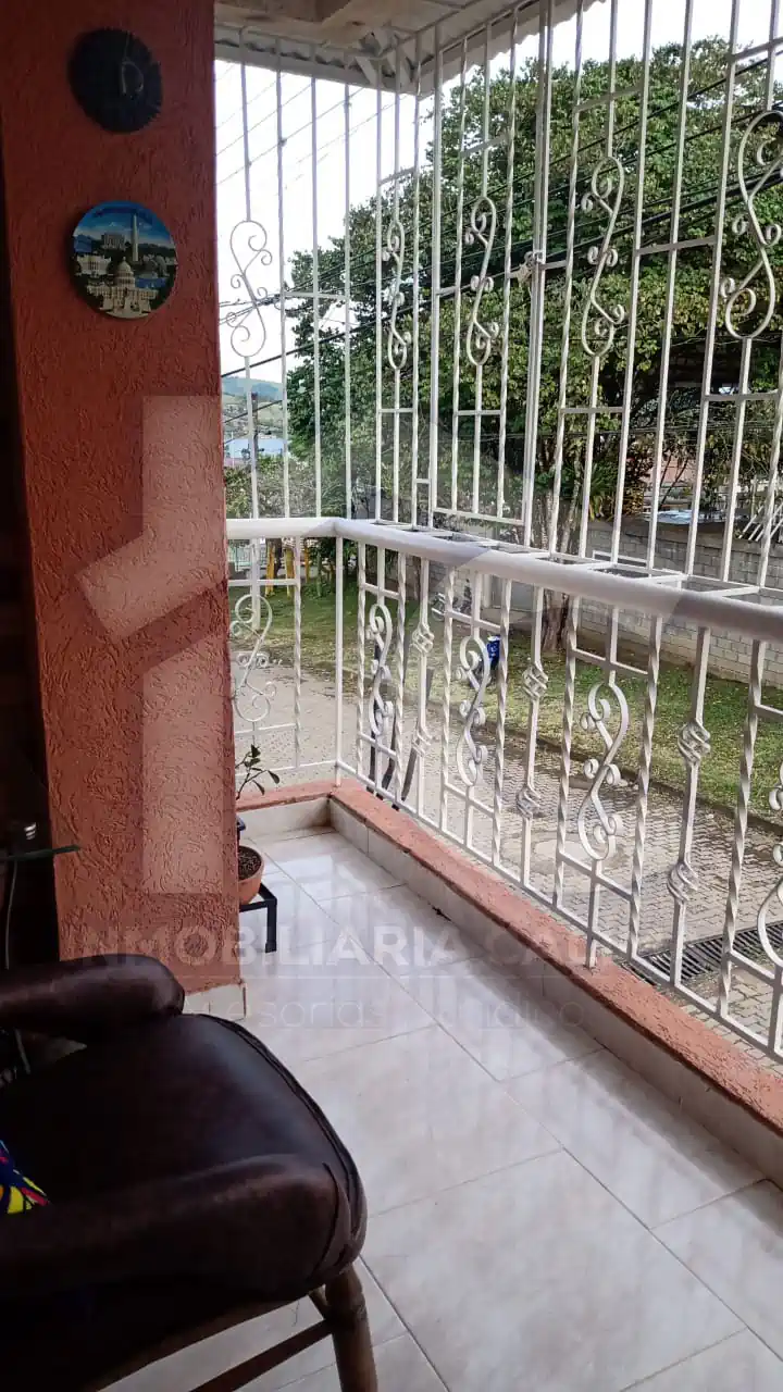 Casa de 2 viviendas en el Canadá Calima Darién